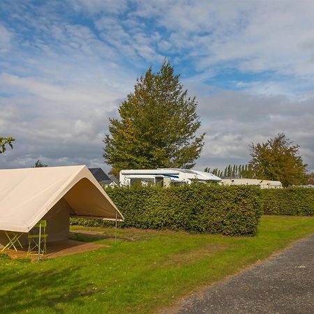 Camping De La Miniere 弗尔黎祖 外观 照片