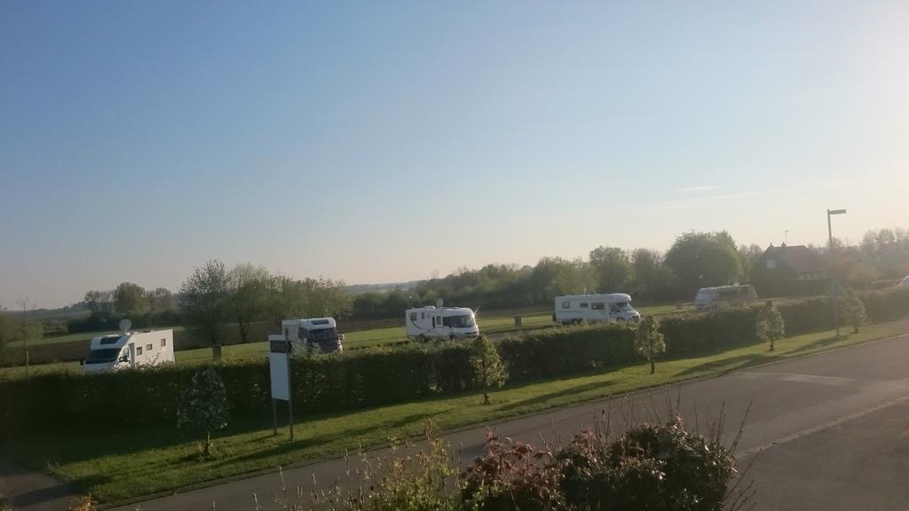 Camping De La Miniere 弗尔黎祖 外观 照片
